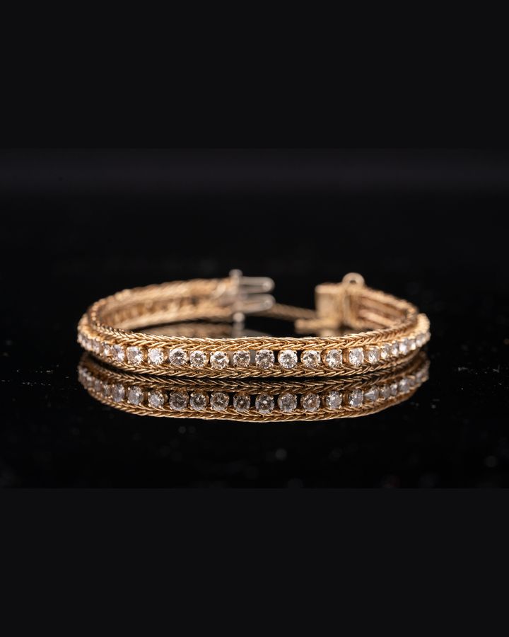 Lot 680: 14K Gold Wheat-Link Diamond Line Bracelet, 50 Diamonds