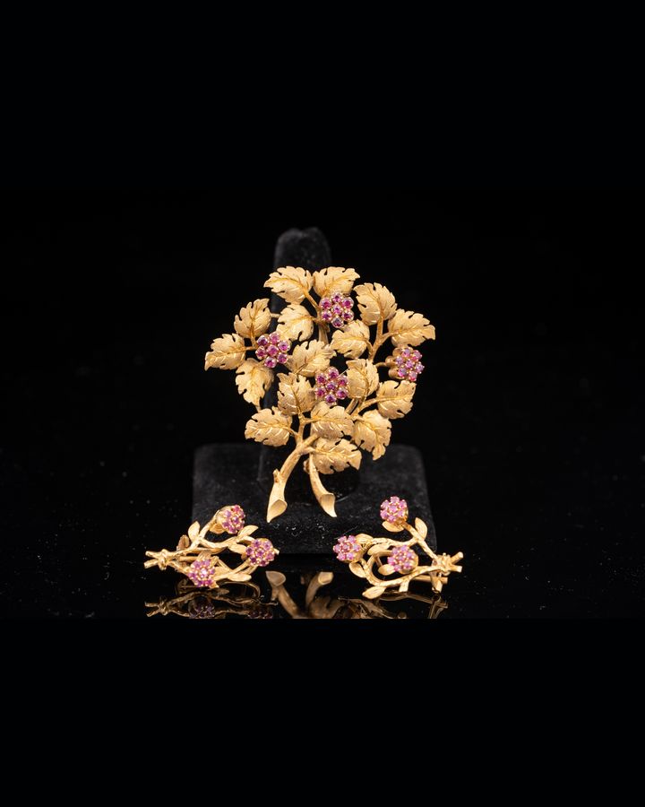 Lot 692: 18K Gold Ruby Floral Tree Brooch and Matching Earrings