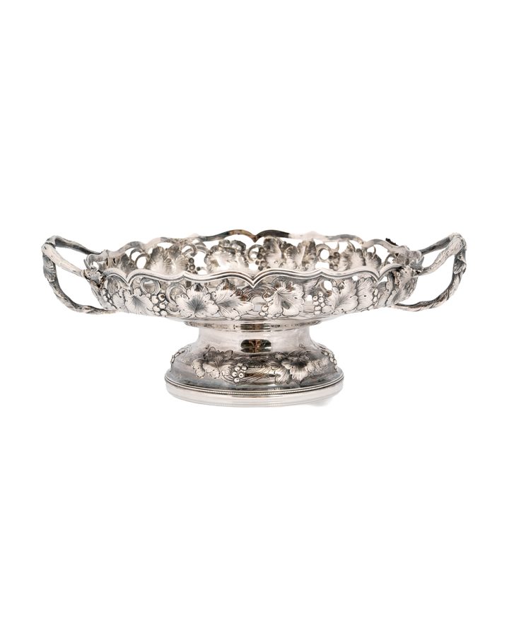 Lot 137: Jones, Ball & Poor Boston Coin Silver Centerpiece Bowl