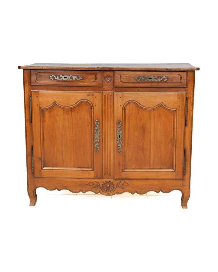 Lot 345: Early 19th Century French Fruitwood Server